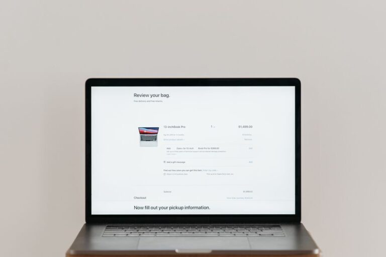 Dell XPS 13 vs MacBook Neo