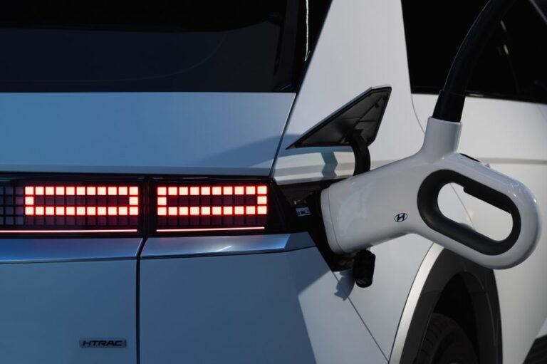 Tesla Model Y Juniper vs Hyundai Ioniq 5