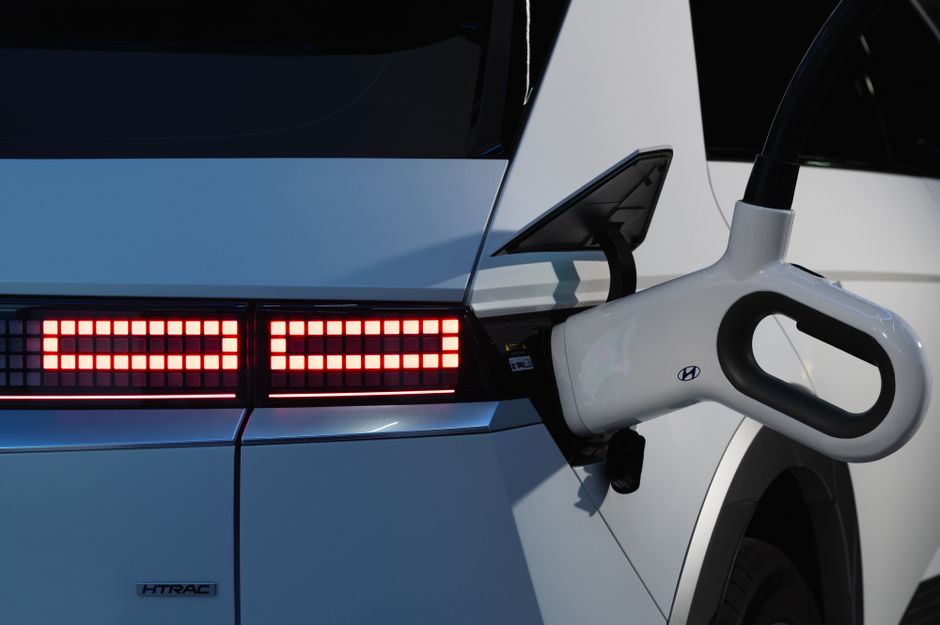 Tesla Model Y Juniper vs Hyundai Ioniq 5