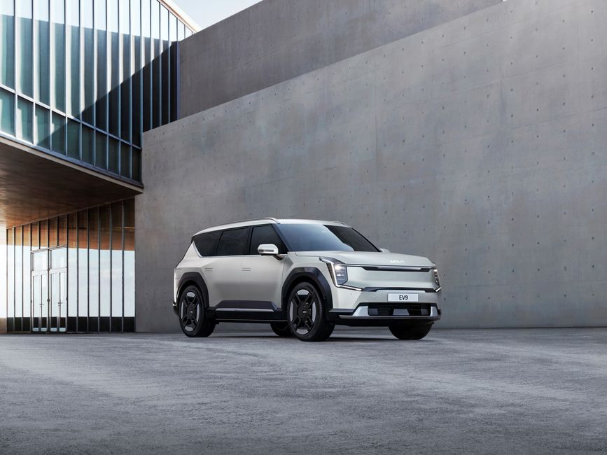 Hyundai Ioniq 9 vs Kia EV9