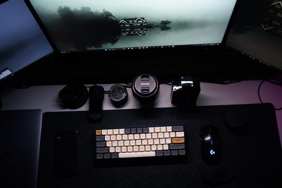 Logitech G Pro X2 Superstrike vs Razer Viper V4 Pro