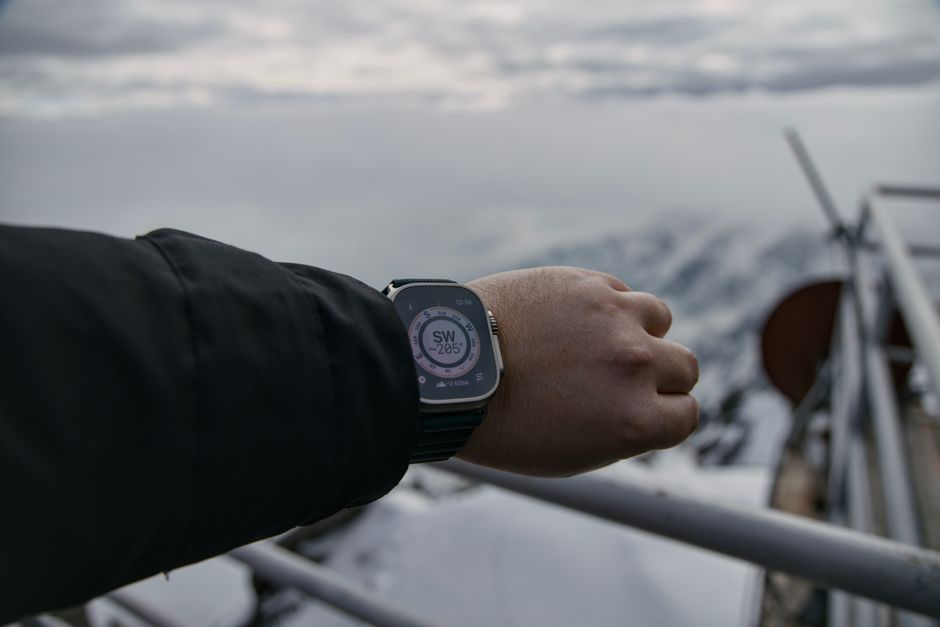 Samsung Galaxy Watch Ultra 2 vs Apple Watch Ultra 3