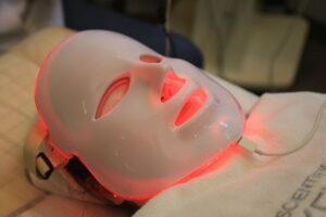 Omnilux Contour vs CurrentBody Skin Series 2