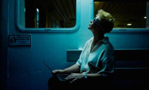 jet lag light therapy glasses