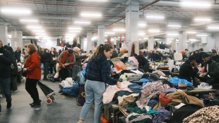 Best Second-Hand Fashion Marketplaces 2026